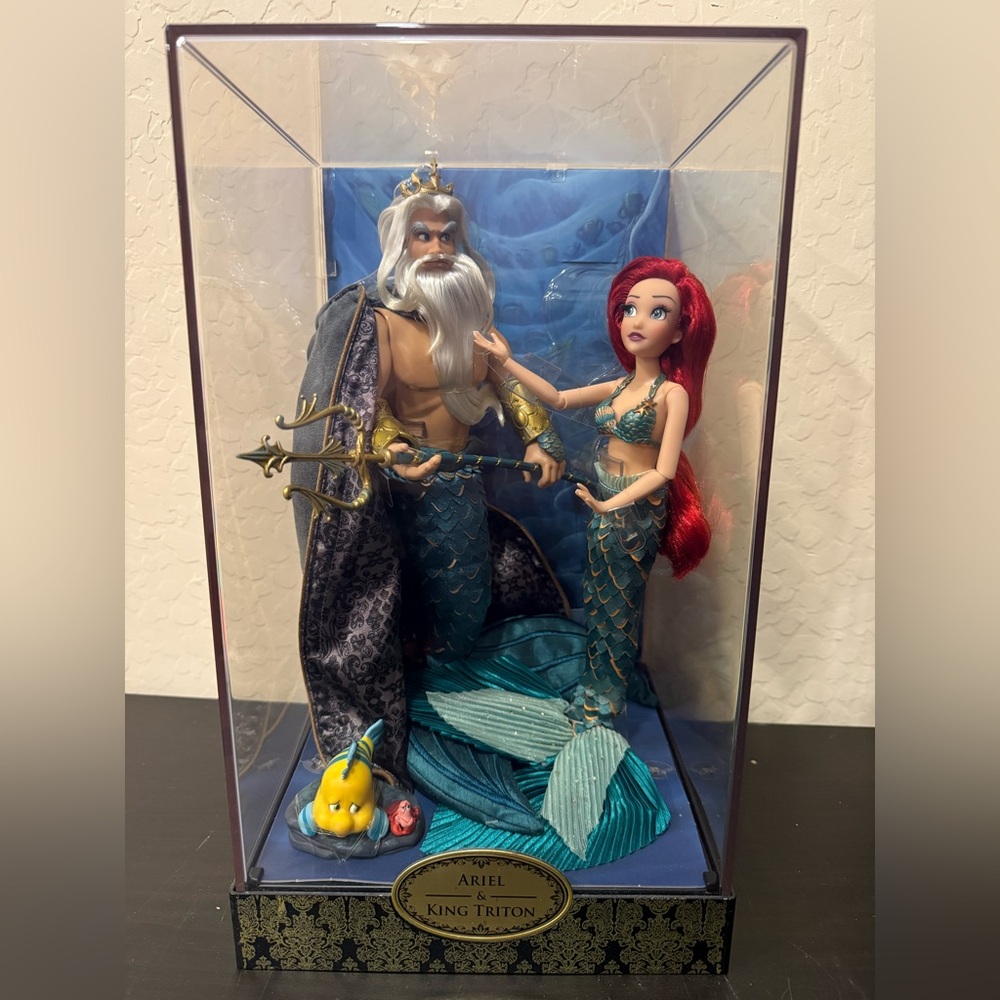 Disney Designer Collections Fairytale Ariel and King Triton